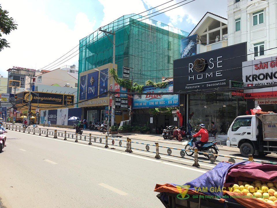 Cho thuê nhà mặt tiền đường Nguyễn Thị Thập, Phường Tân Quy, Quận 7, DT 10x30m, Giá 150 triệu/tháng