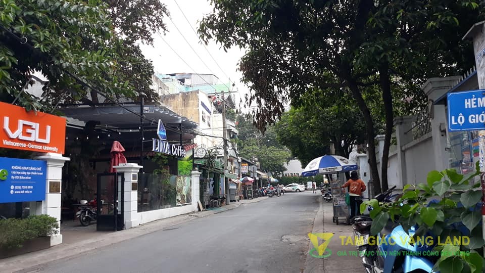 Cho thuê mặt bằng LĐR góc 2 mặt tiền Hoàng Diệu - Quận Phú Nhuận