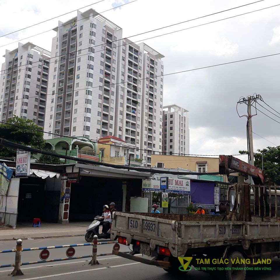 Cho thuê mặt bằng đường Nguyễn Thị Thập, Phường Bình Thuận, Quận 7, DT 15x70m, đất trống, Giá 11000 usd/tháng