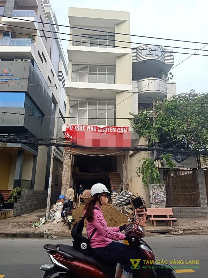Cho thuê nhà mặt tiền đường Lê Quang Định, Phường 14, Quận Bình Thạnh, DT 5.6x40m, 1 trệt 3 lầu, Giá 230 triệu/tháng