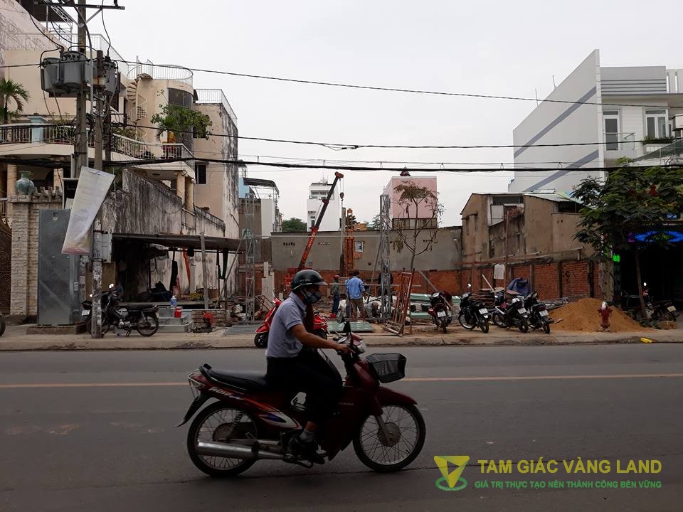 Cho thuê nhà mặt tiền đường Nguyễn Oanh, Phường 17, Quận Gò Vấp, DT 8x30m, 1 trệt 2 lầu, Giá 90 triệu/tháng