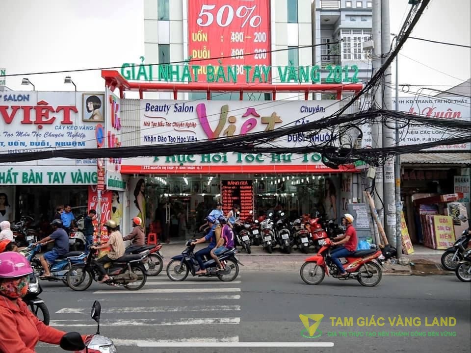 Cho thuê nhà mặt tiền đường Nguyễn Thị Thập, Phường Bình Thuận, Quận 7, DT 9x30m, 1 trệt, 5 lầu, Giá 200 triệu/tháng