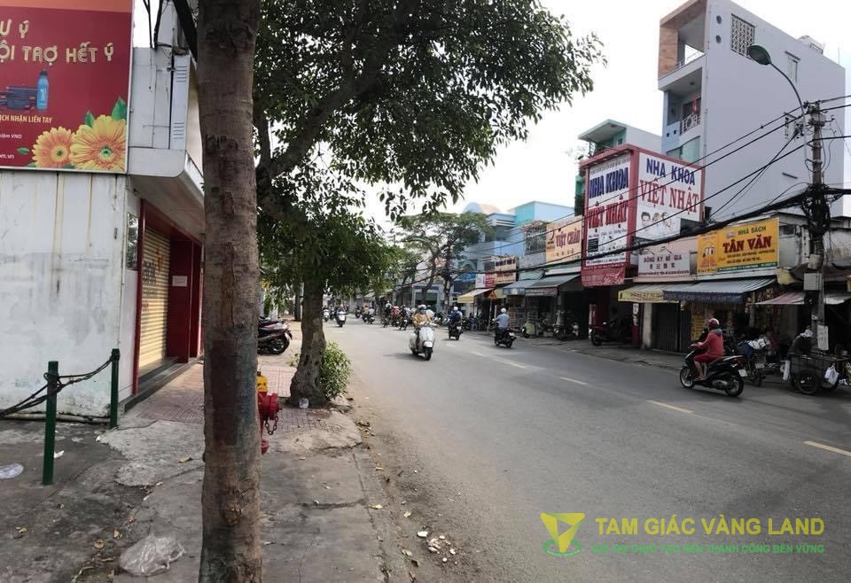 Cho thuê nhà mặt tiền đường Lê Quang Định, Phường 5, Quận Bình Thạnh, DT 15.5x22.5m, 1 trệt, Giá 160 triệu/tháng