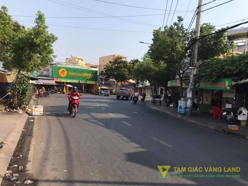 Cho thuê nhà nguyên căn mặt tiền Kênh Tân Hóa, Phường Hòa Thạnh, Quận Tân Phú