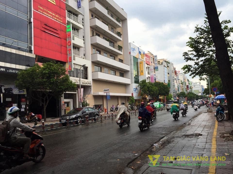 Cho thuê nhà mặt tiền đường Khánh Hội, Phường 3, Quận 4, DT 13.5x15m, 1 trệt, 4 lầu, Giá 210 triệu/tháng
