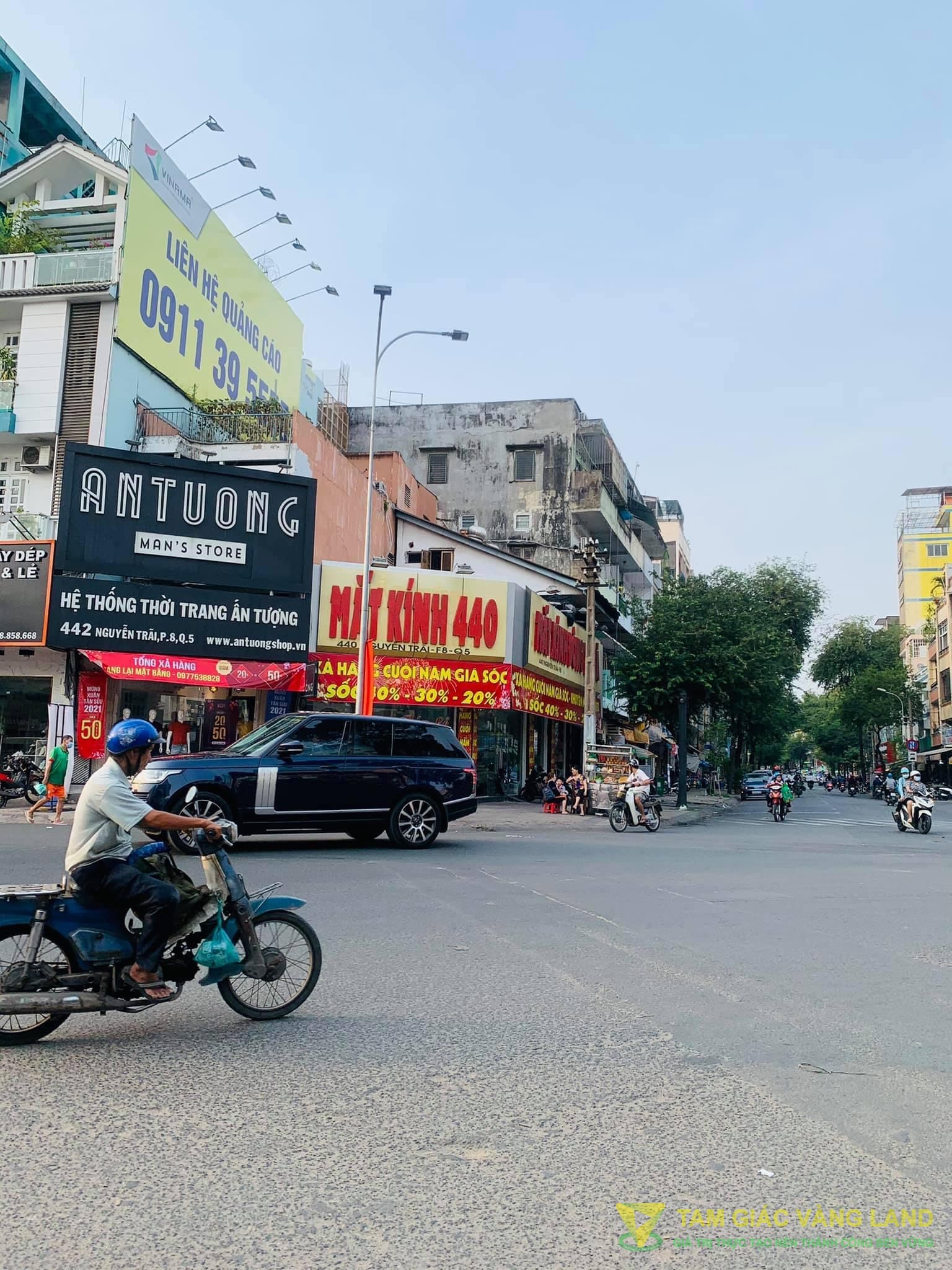 Cho thuê nhà mặt tiền đường Nguyễn Trãi, Phường 8, Quận 5, DT 4x12m, 1 trệt 1 lầu, Giá 150 triệu/tháng