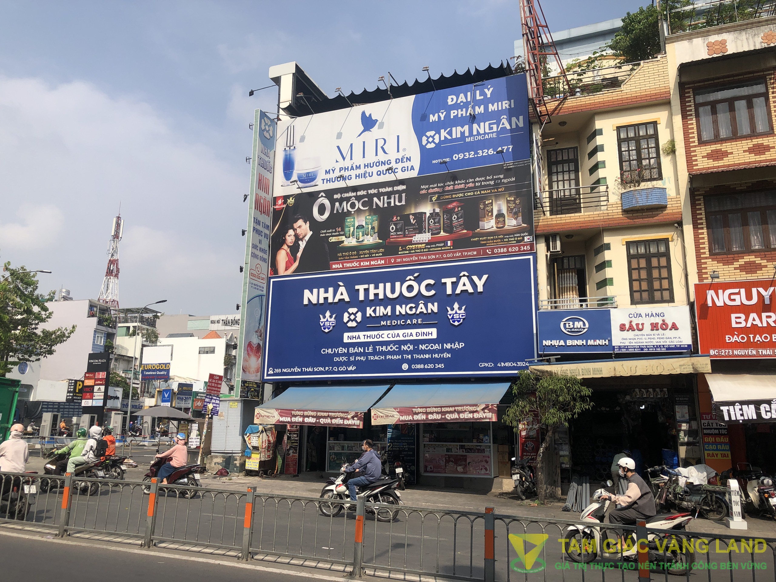 Cho thuê nhà mặt tiền đường Nguyễn Thái Sơn, Phường 5, Quận Gò Vấp, DT 9.2x6.7m, 1 trệt 2 lầu, Giá 50 triệu/tháng