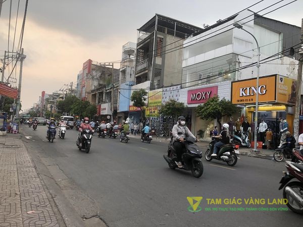 Cho thuê nhà mặt tiền đường Cách Mạng Tháng 8, Phường 6, Quận Tân Bình, DT 4.2x21.5m, 1 trệt 4 lầu, Giá 65 triệu/tháng